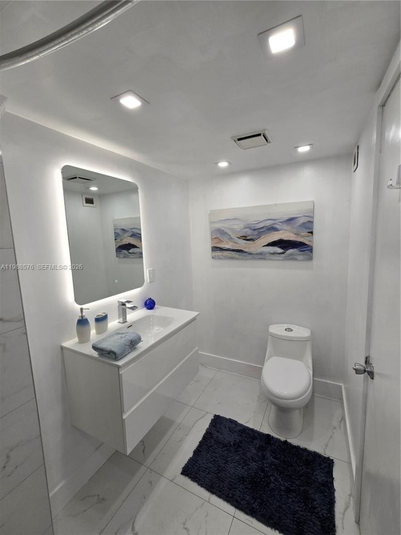 2750 NE 183rd St , Unit 2205 T, Aventura, FL 33160 Photo