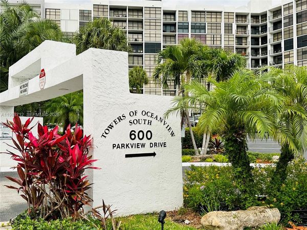 600 E Parkview Dr, Unit 316, Hallandale Beach, FL 33009