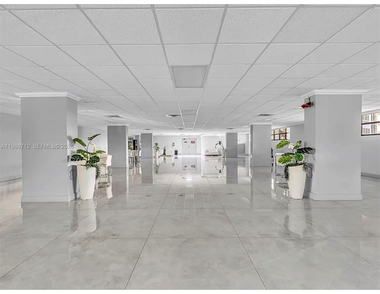 600 E Parkview Dr , Unit 316, Hallandale Beach, FL 33009 Photo