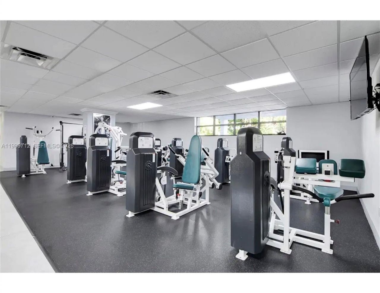 600 E Parkview Dr , Unit 316, Hallandale Beach, FL 33009 Photo