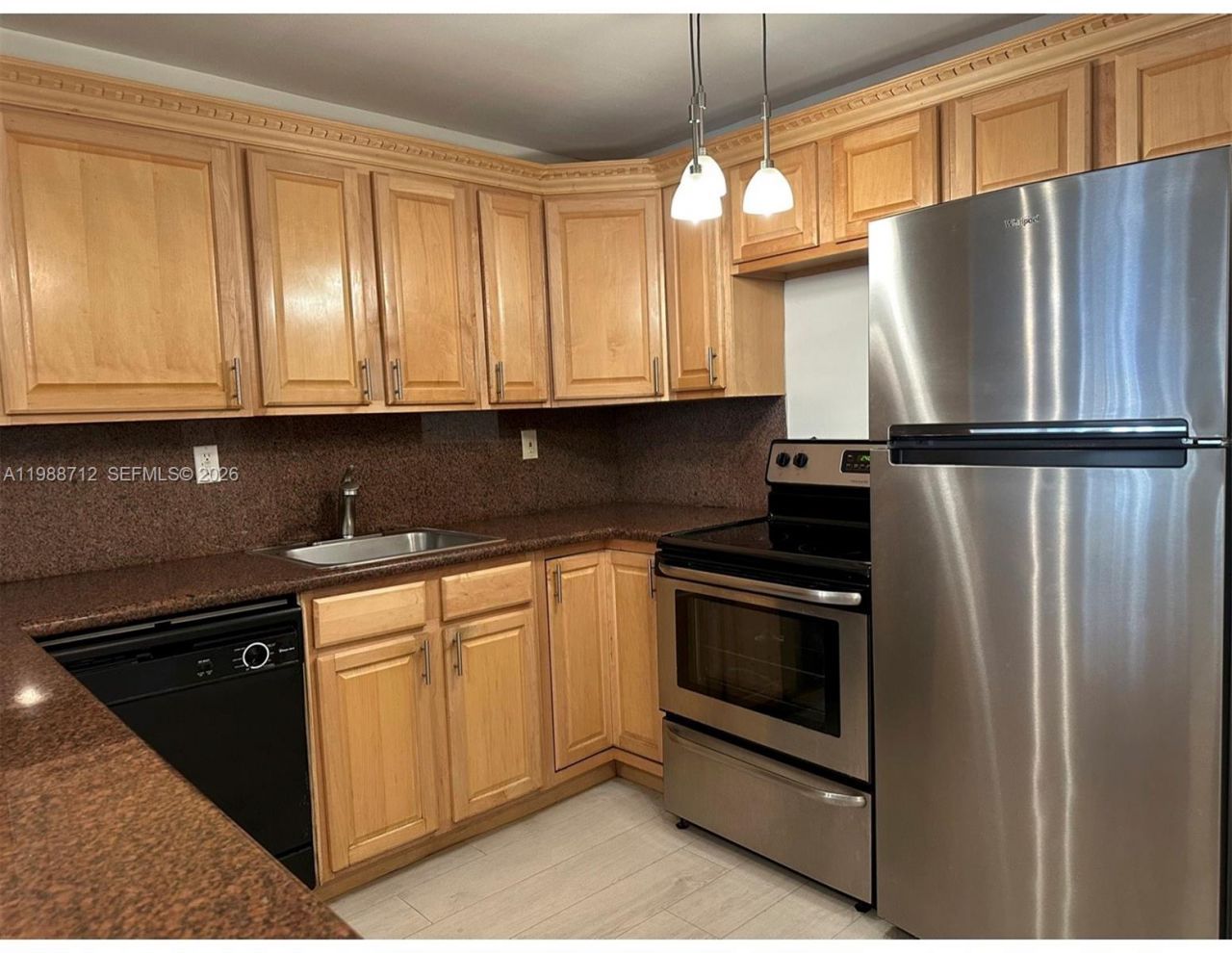 600 E Parkview Dr , Unit 316, Hallandale Beach, FL 33009 Photo