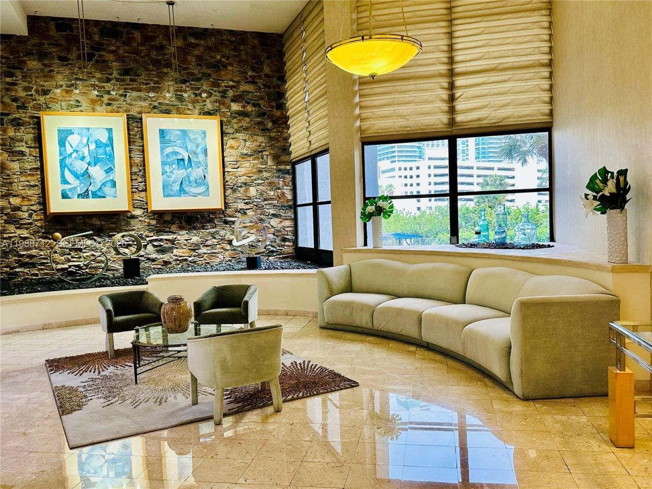 600 E Parkview Dr, Unit 316, Hallandale Beach, FL 33009 Photo