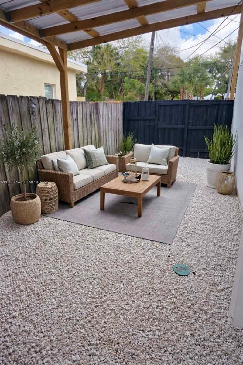 636 NW 14th Ter, Unit 1, Fort Lauderdale, FL 33311 Photo