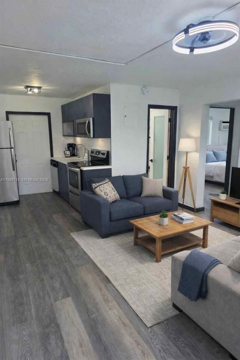 636 NW 14th Ter, Unit 1, Fort Lauderdale, FL 33311 Photo