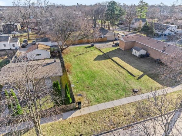 1413 20th Street , North Chicago, IL 60064