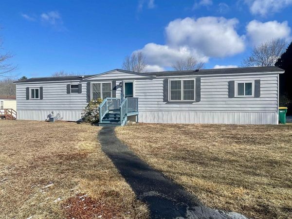 7 Granite Drive, North Hampton, NH 03862