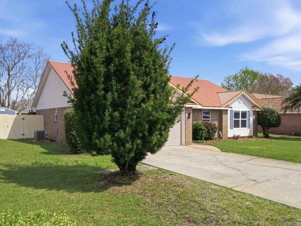 1222 Bartram Ln, Pensacola, FL 32507