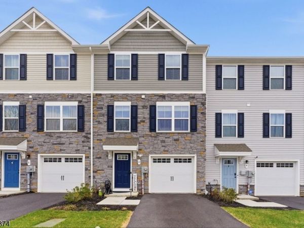 6 Limestone Blvd, Washington, NJ 07882