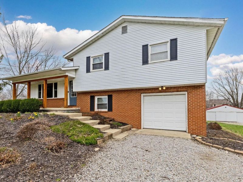 6945 Tussic Street Road , Westerville, OH 43082 Photo 2