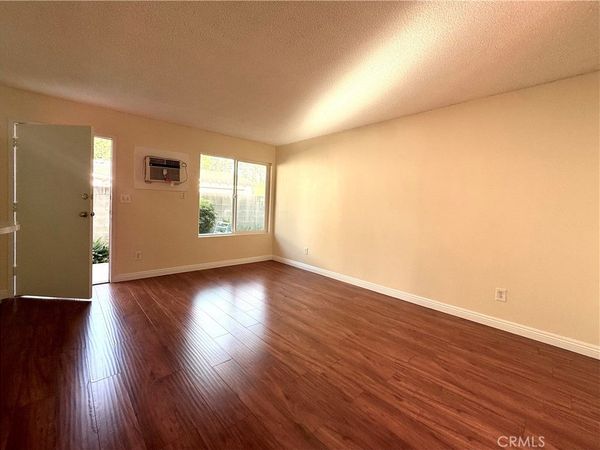 414 Mariposa Avenue, Unit B, Sierra Madre, CA 91024