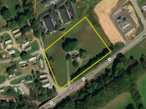 510 S Broad St, New Tazewell, TN 37825