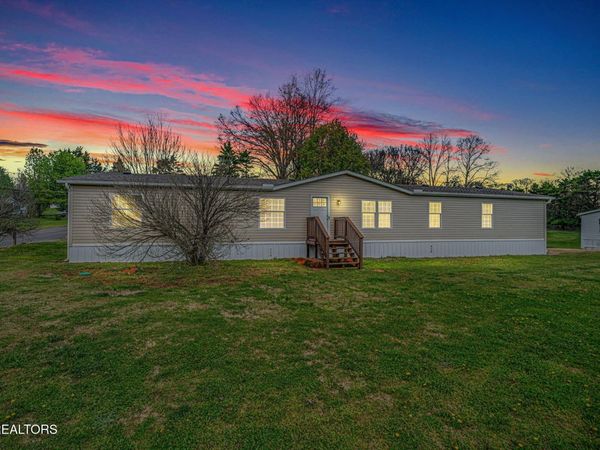 4504 Winslow Drive, Strawberry Plains, TN 37871