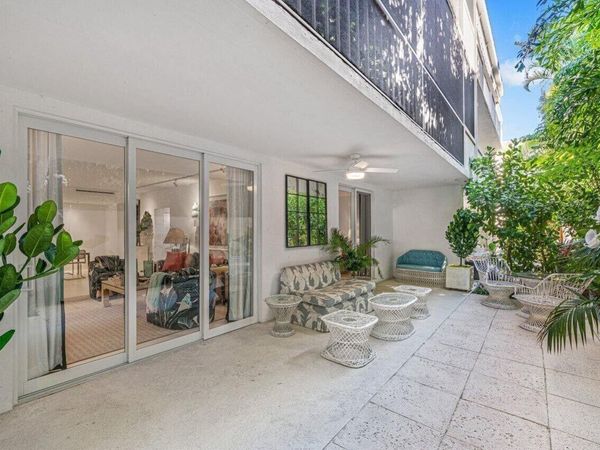 226 Brazilian Avenue, Unit 1a, Palm Beach, FL 33480