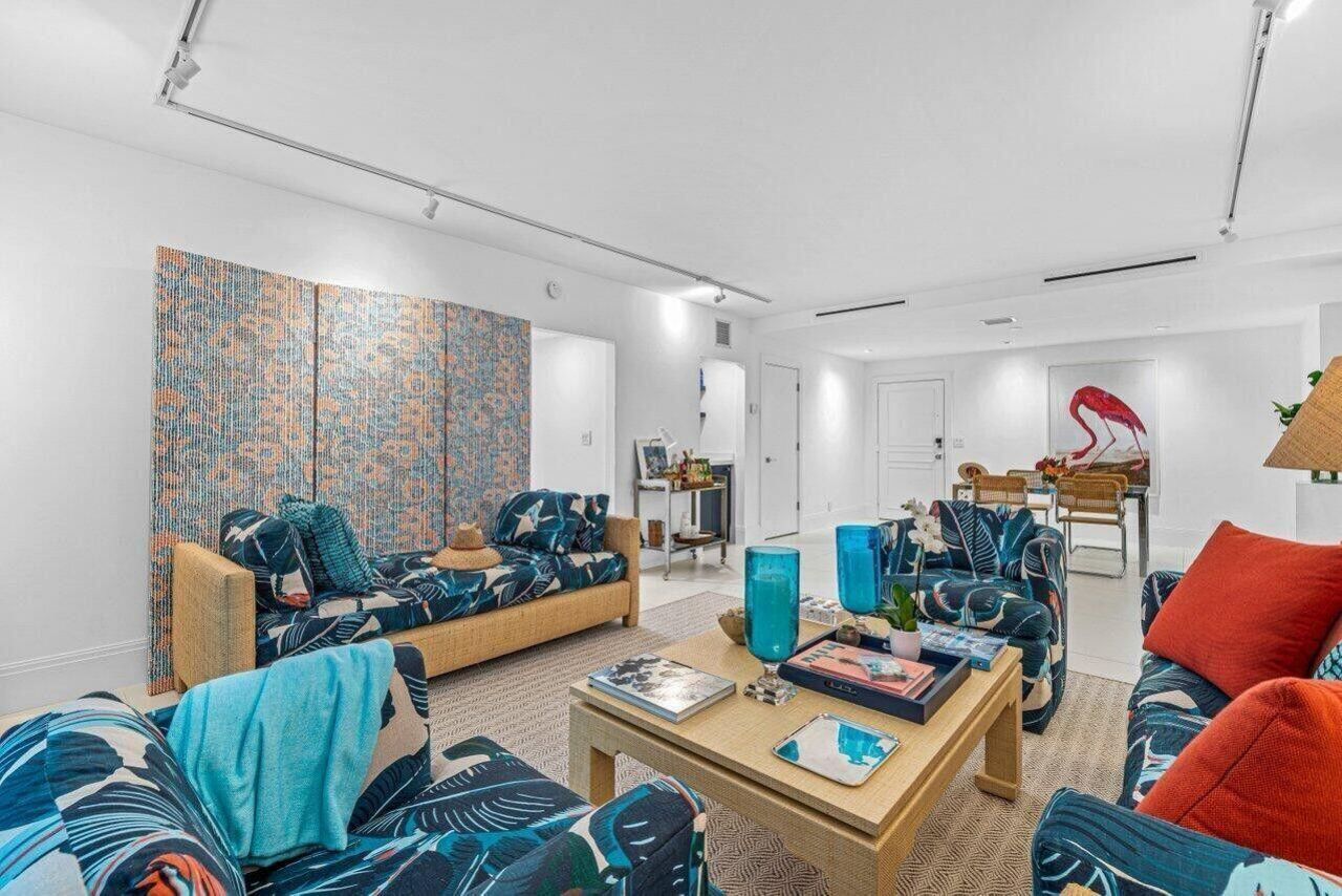 226 Brazilian Avenue, Unit 1a, Palm Beach, FL 33480 Photo
