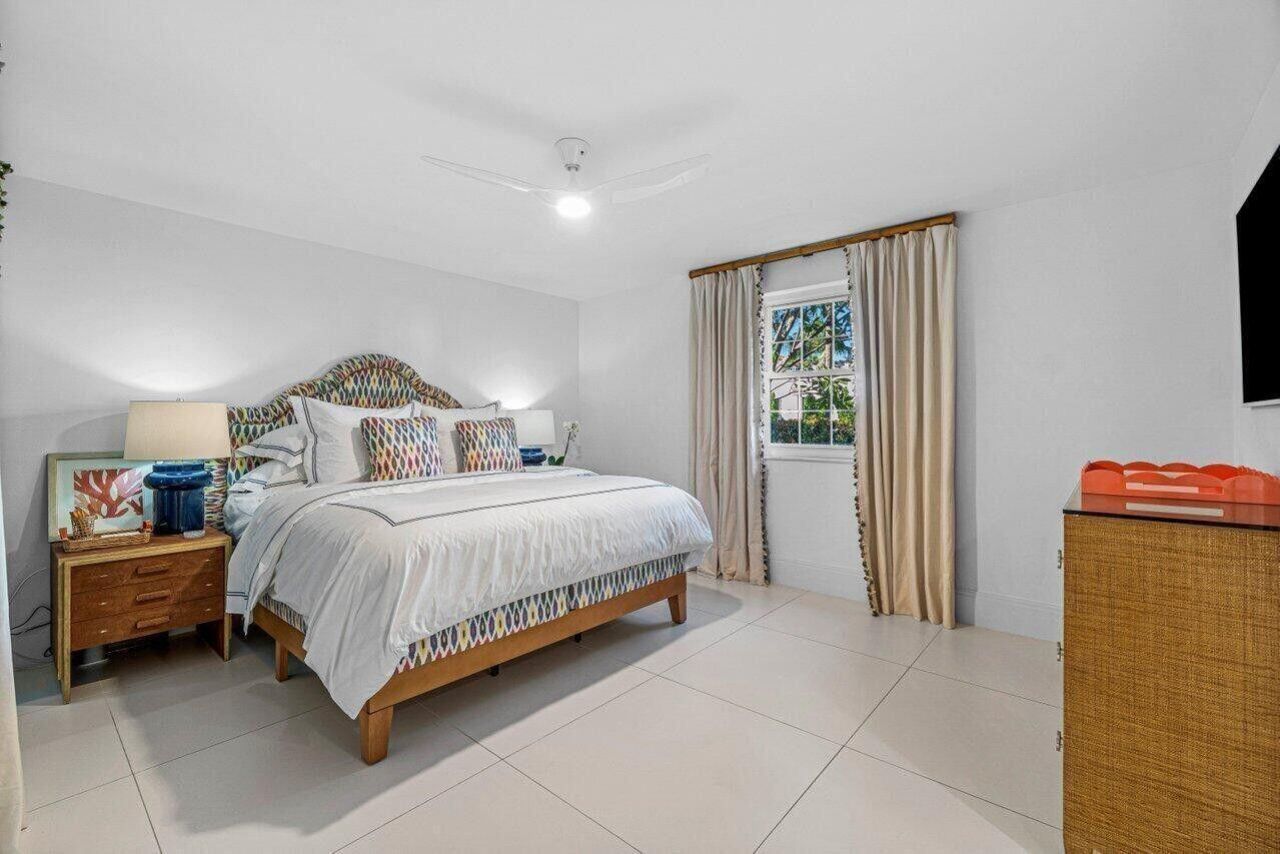 226 Brazilian Avenue, Unit 1a, Palm Beach, FL 33480 Photo