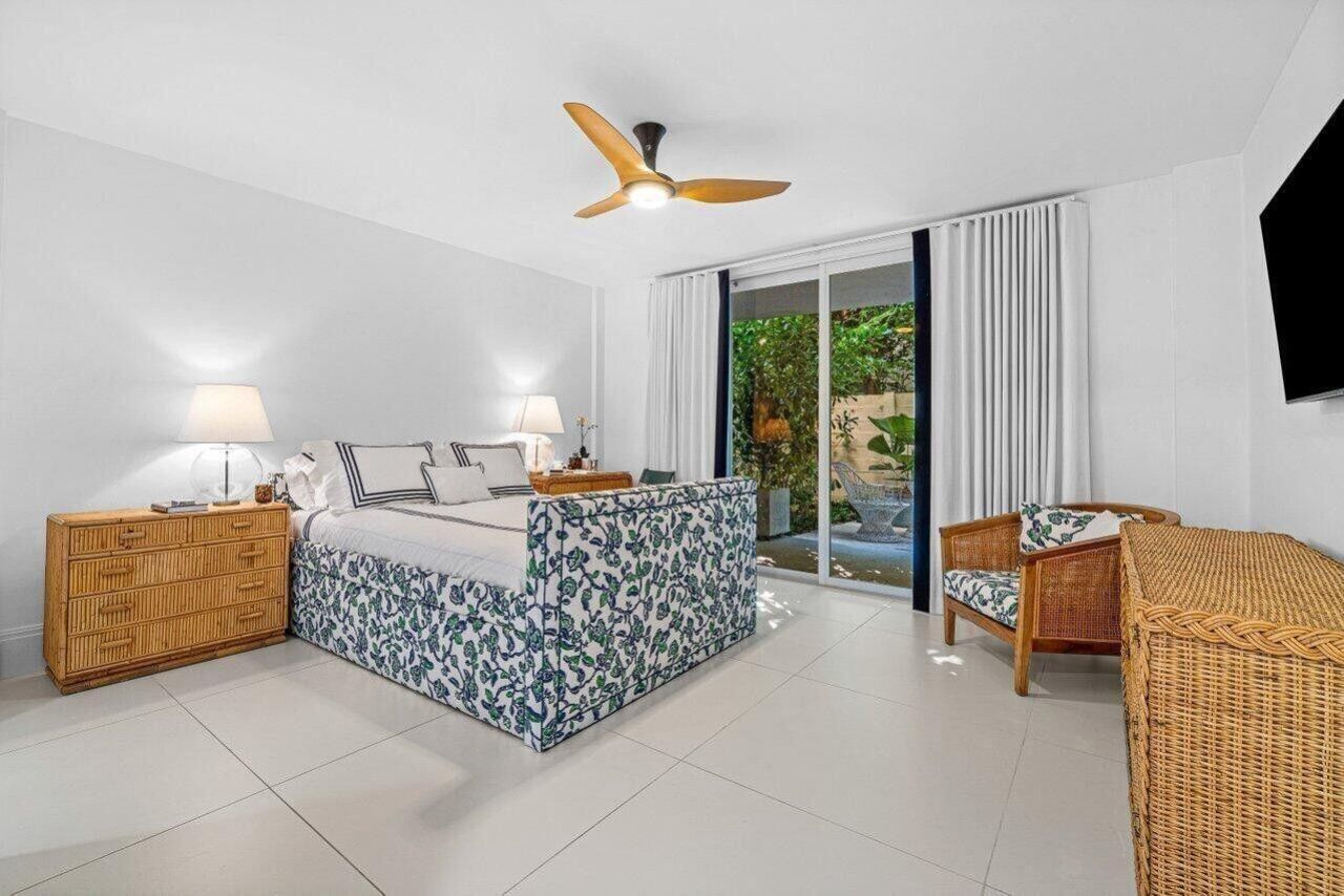226 Brazilian Avenue, Unit 1a, Palm Beach, FL 33480 Photo