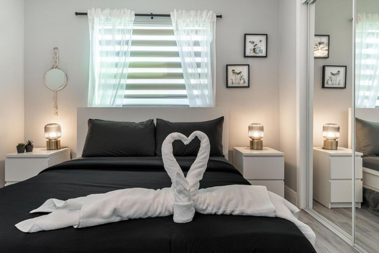 1051 SW 32 Court, Unit 1, Fort Lauderdale, FL 33315 Photo