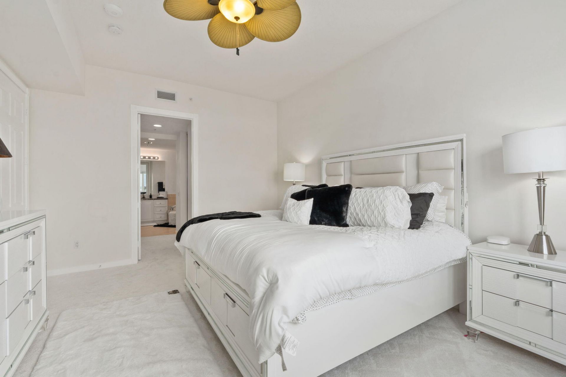 14 Harbour Isle Drive W, Unit Ph01, Fort Pierce, FL 34949 Photo