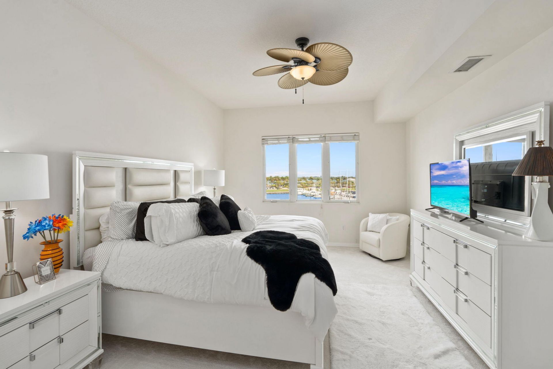 14 Harbour Isle Drive W, Unit Ph01, Fort Pierce, FL 34949 Photo