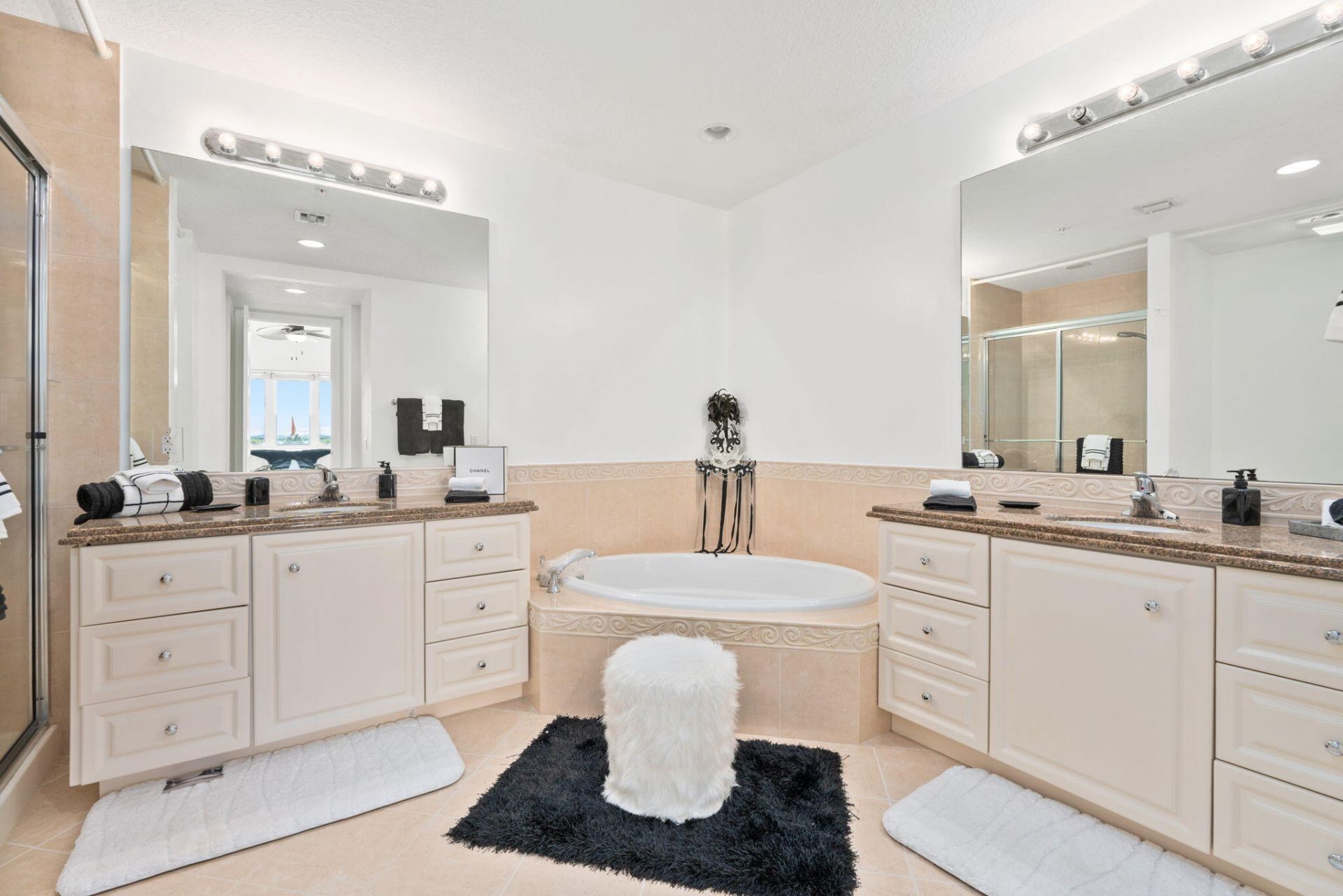 14 Harbour Isle Drive W, Unit Ph01, Fort Pierce, FL 34949 Photo