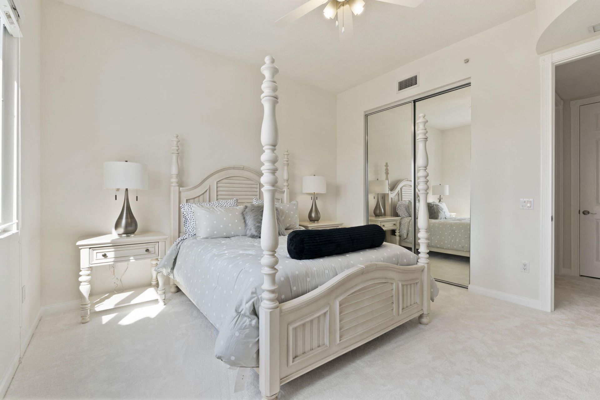 14 Harbour Isle Drive W, Unit Ph01, Fort Pierce, FL 34949 Photo