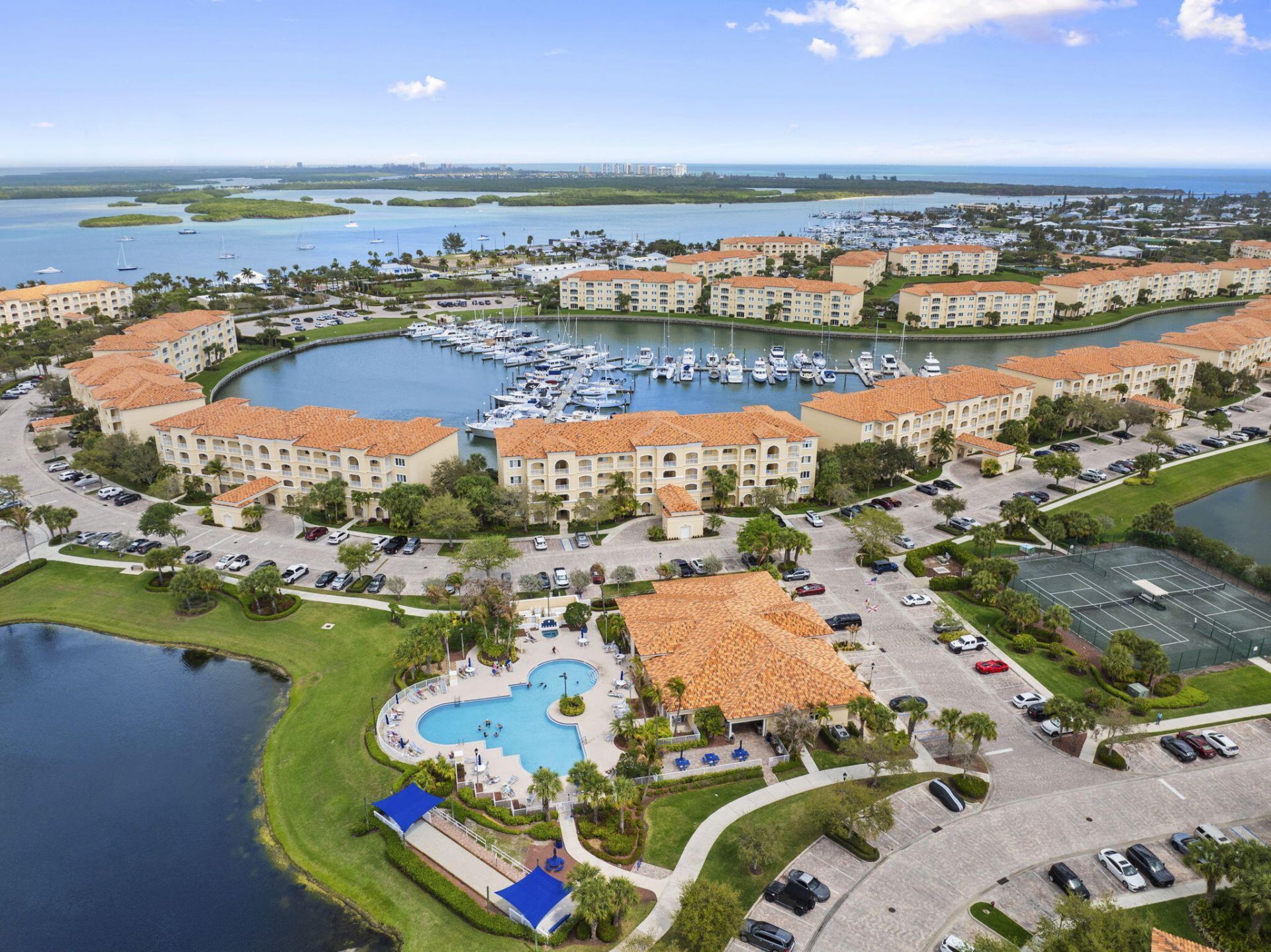 14 Harbour Isle Drive W, Unit Ph01, Fort Pierce, FL 34949 Photo