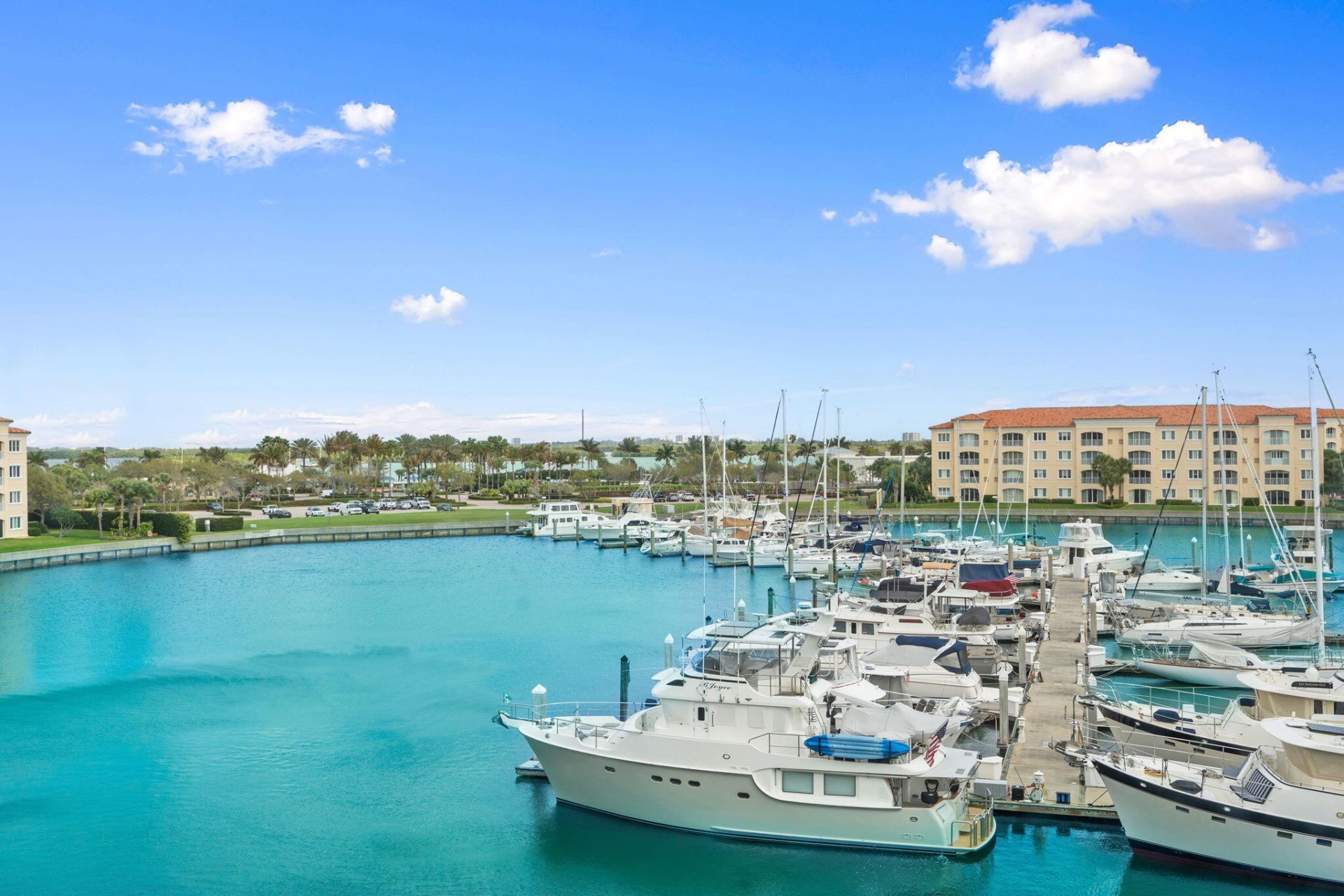 14 Harbour Isle Drive W, Unit Ph01, Fort Pierce, FL 34949 Photo