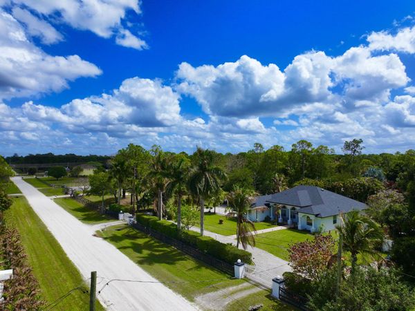 13964 N 69th St Street N, The Acreage, FL 33412