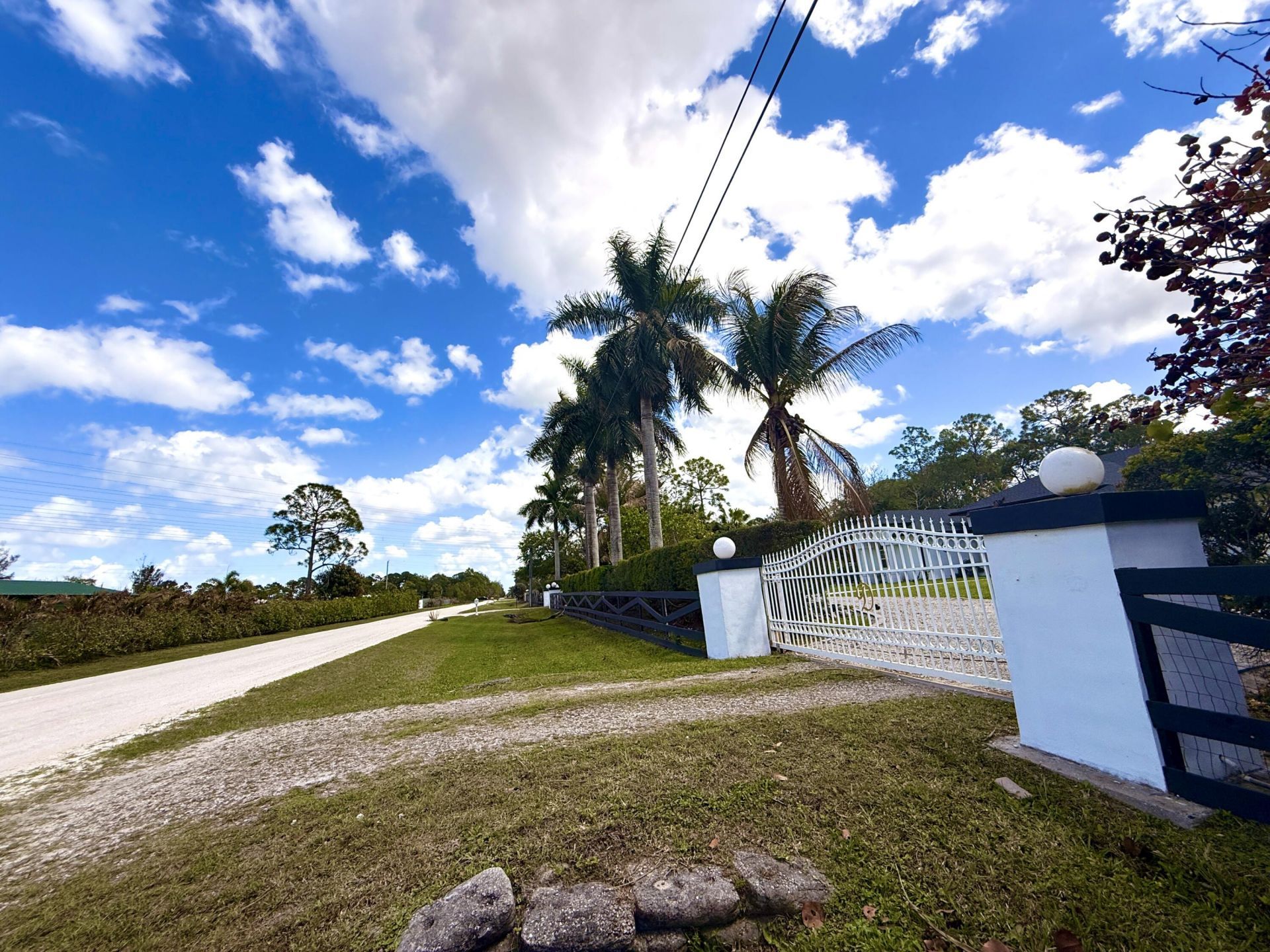 13964 N 69th St Street N, The Acreage, FL 33412 Photo