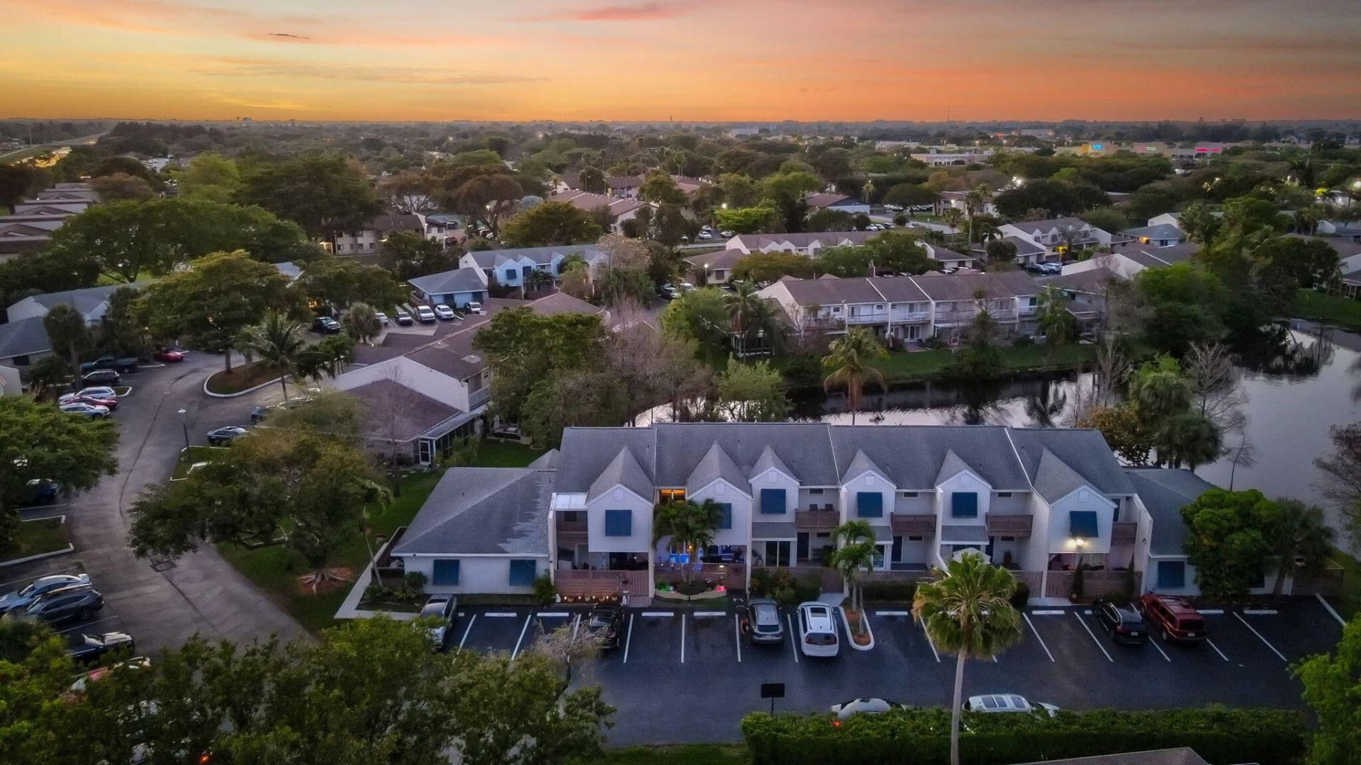 4831 S Hemingway Circle, Unit 4831, Margate, FL 33063 Photo