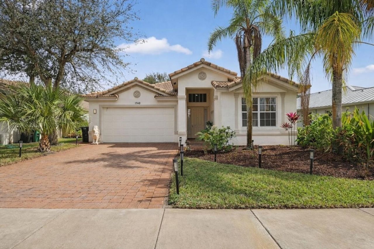 1740 SW Jamesport Drive, Port Saint Lucie, FL 34953 Photo