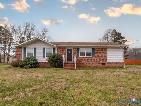 3330 Mattaponi Avenue, West Point, VA 23181