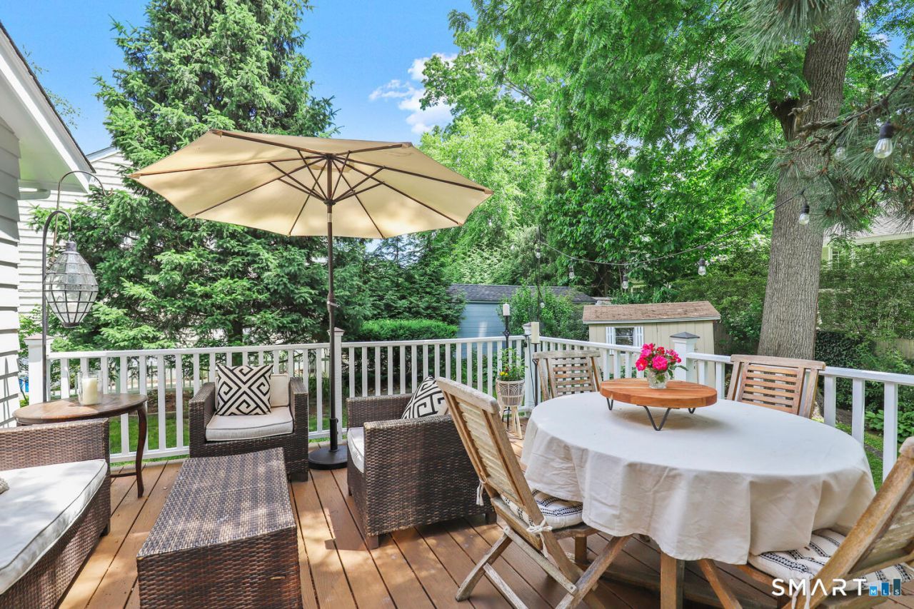 8 Willow, Greenwich, CT 06870 Main Photo