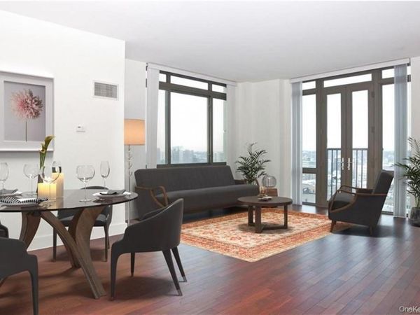 175 Huguenot Street , Unit 2207, New Rochelle, NY 10801