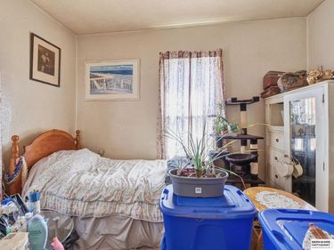 2420 S 8th Street, Omaha, NE 68108