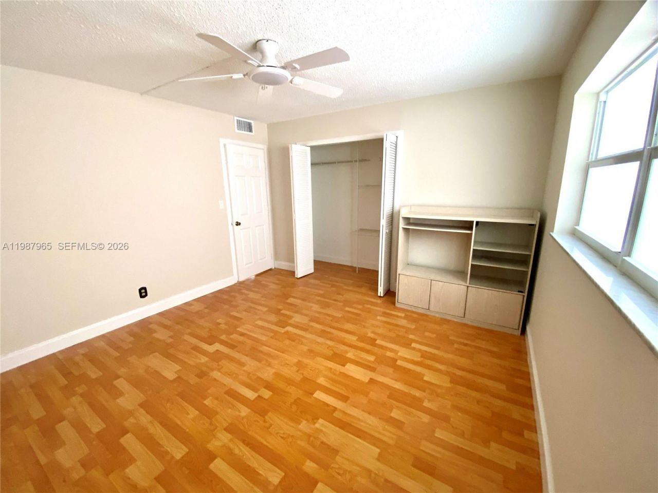 400 Golden Isles Dr, Unit 43, Hallandale Beach, FL 33009 Photo