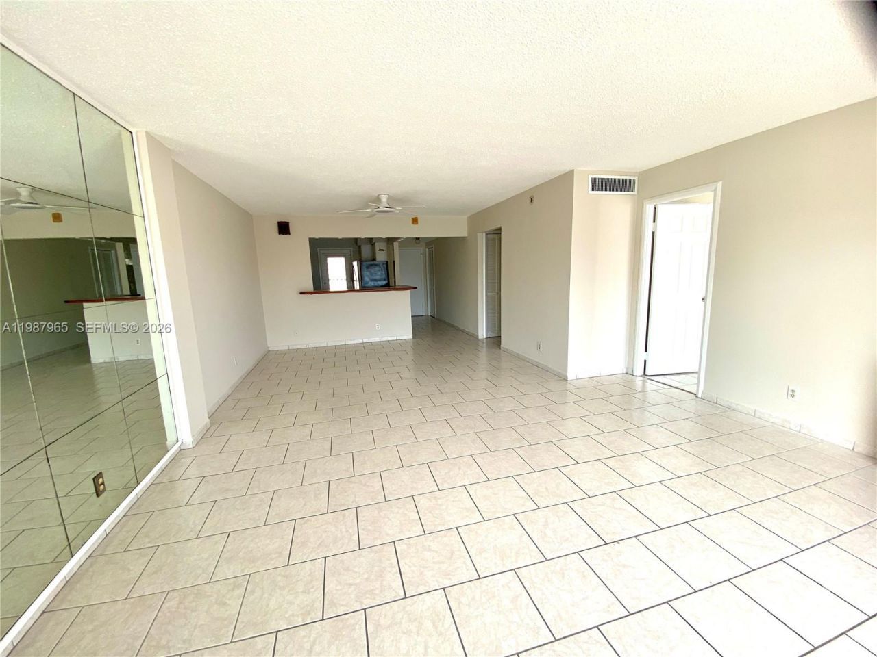 400 Golden Isles Dr, Unit 43, Hallandale Beach, FL 33009 Photo