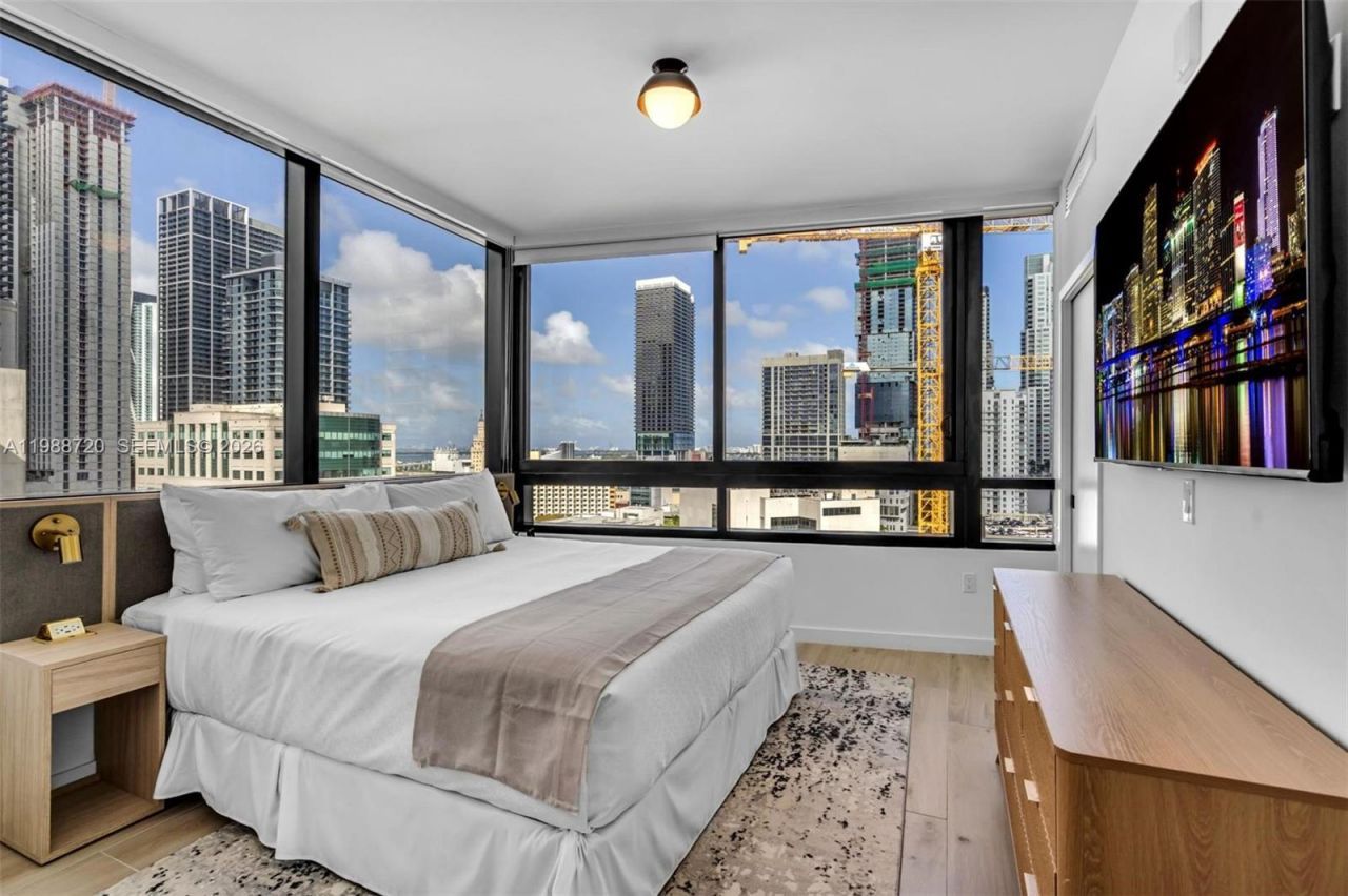 225 N Miami Ave, Unit 1701, Miami, FL 33131 Photo
