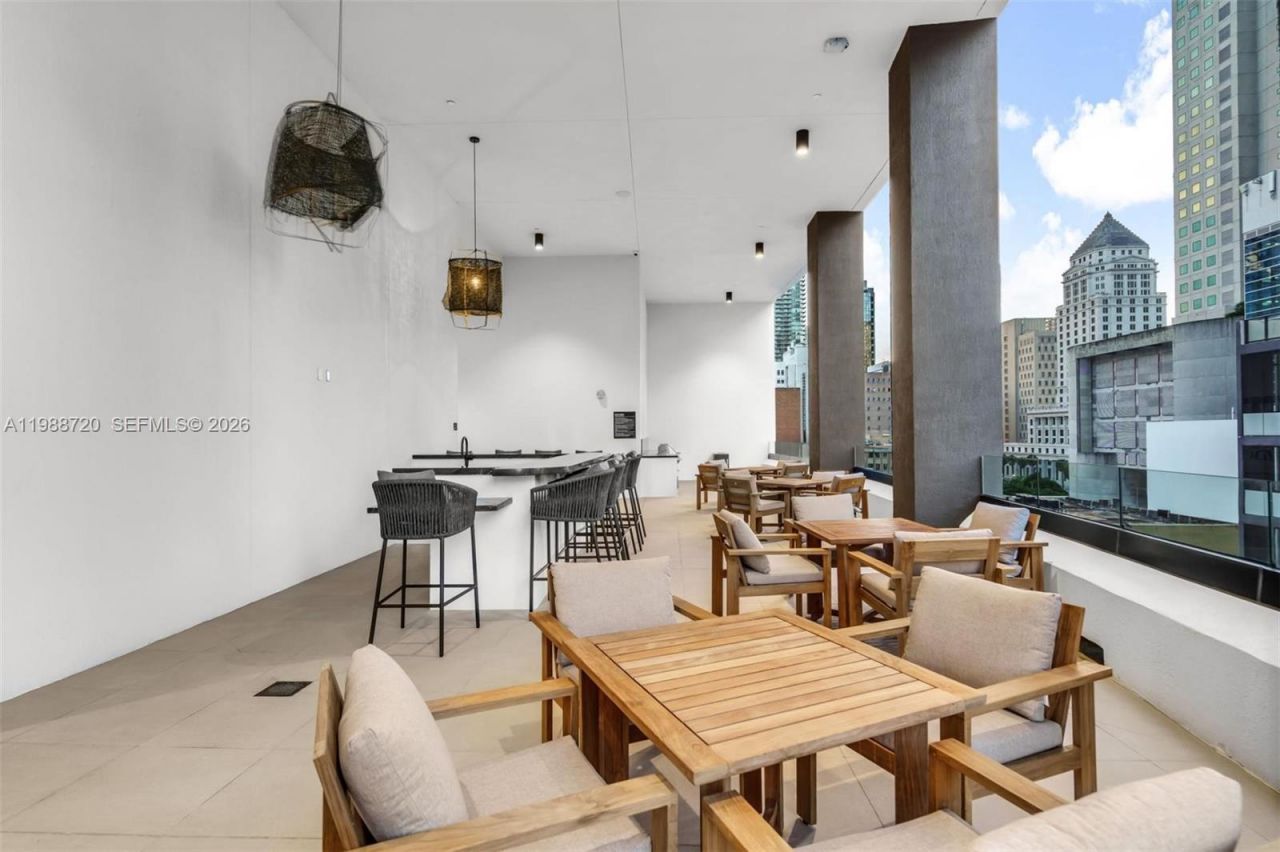 225 N Miami Ave, Unit 1701, Miami, FL 33131 Photo
