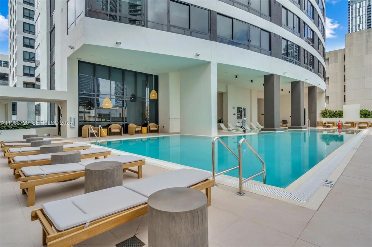 225 N Miami Ave, Unit 1701, Miami, FL 33131 Photo