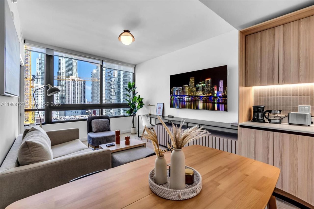 225 N Miami Ave, Unit 1701, Miami, FL 33131 Photo