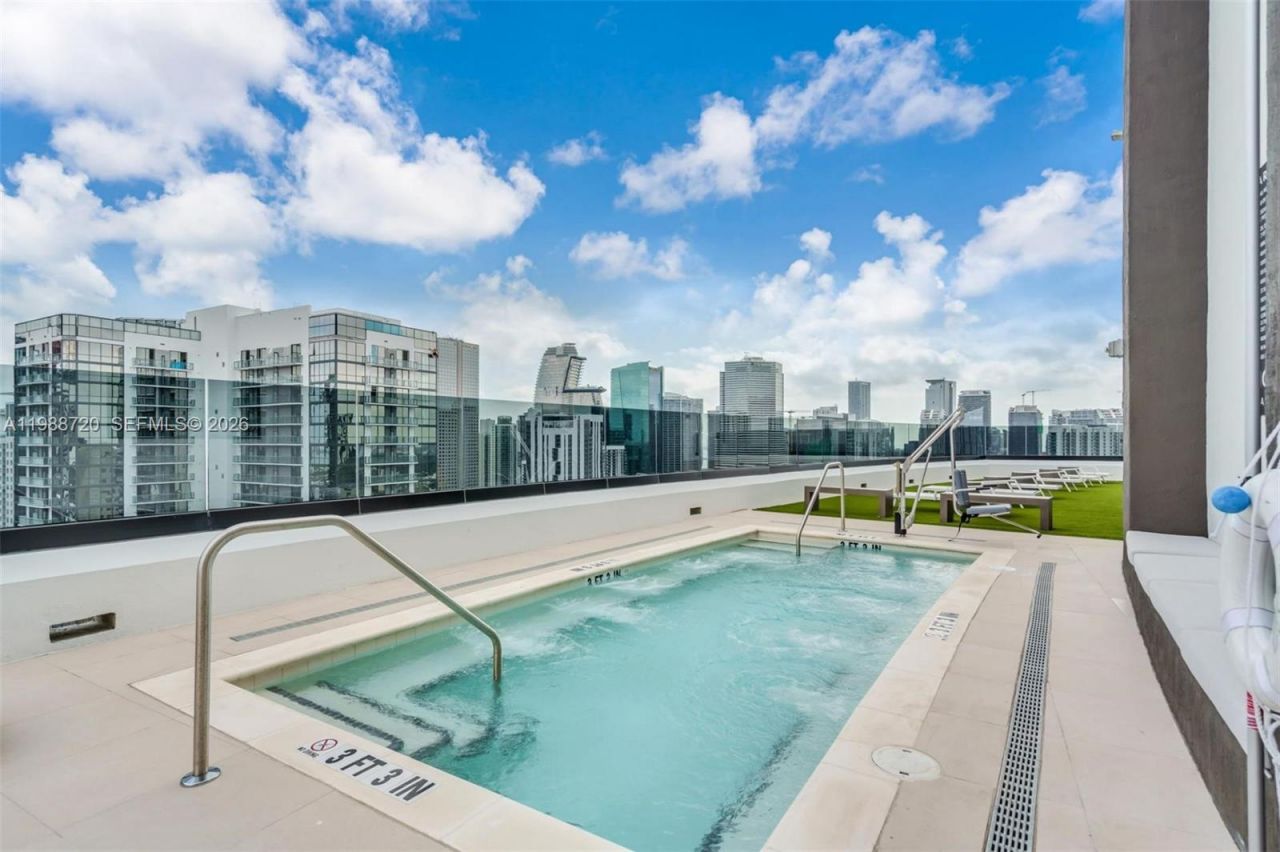 225 N Miami Ave, Unit 1701, Miami, FL 33131 Photo