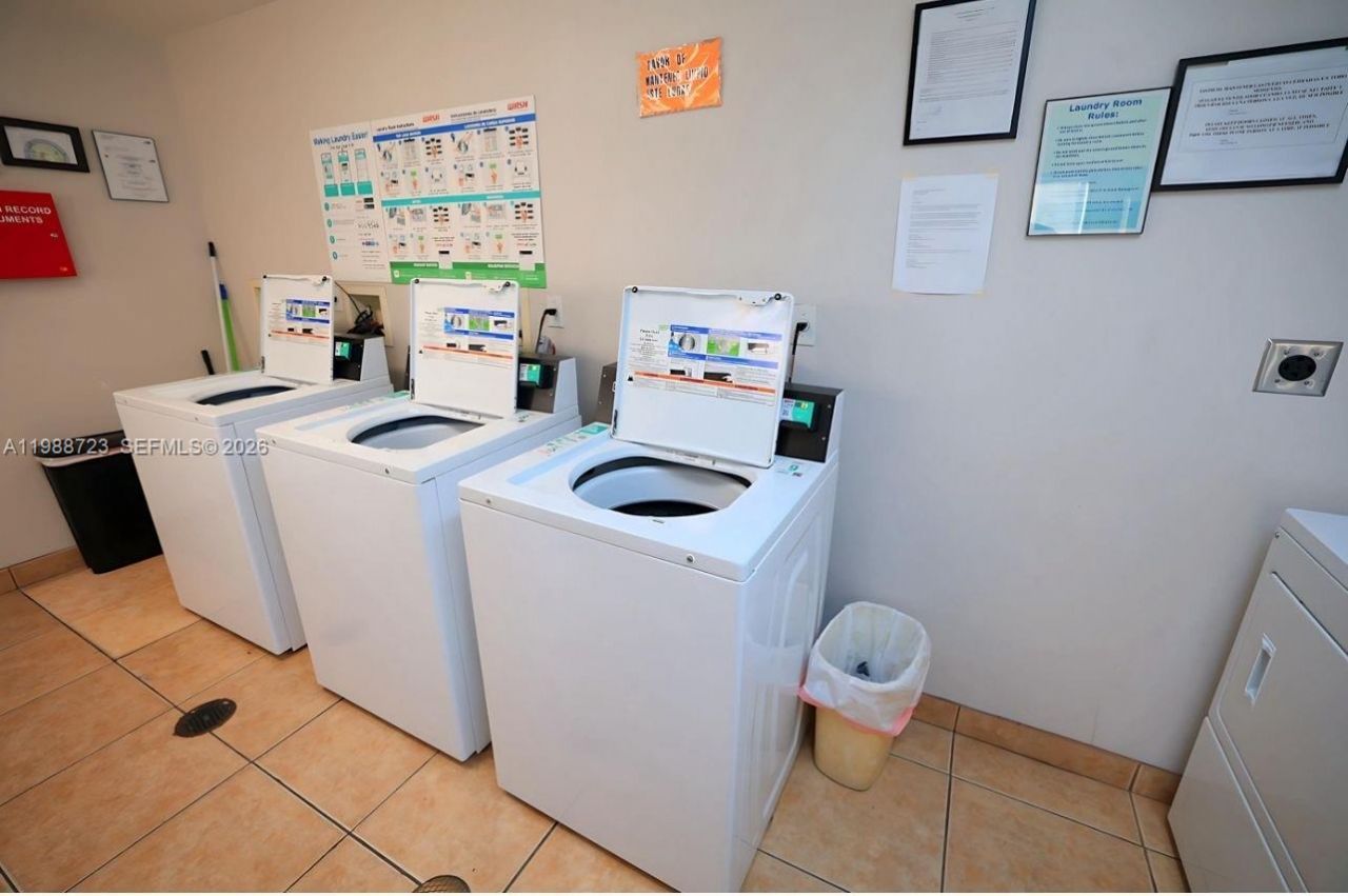 13 S Royal Poinciana Blvd, Unit 24, Miami Springs, FL 33166 Photo