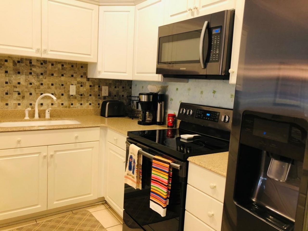 1004 Ray Costin Way Photo 4