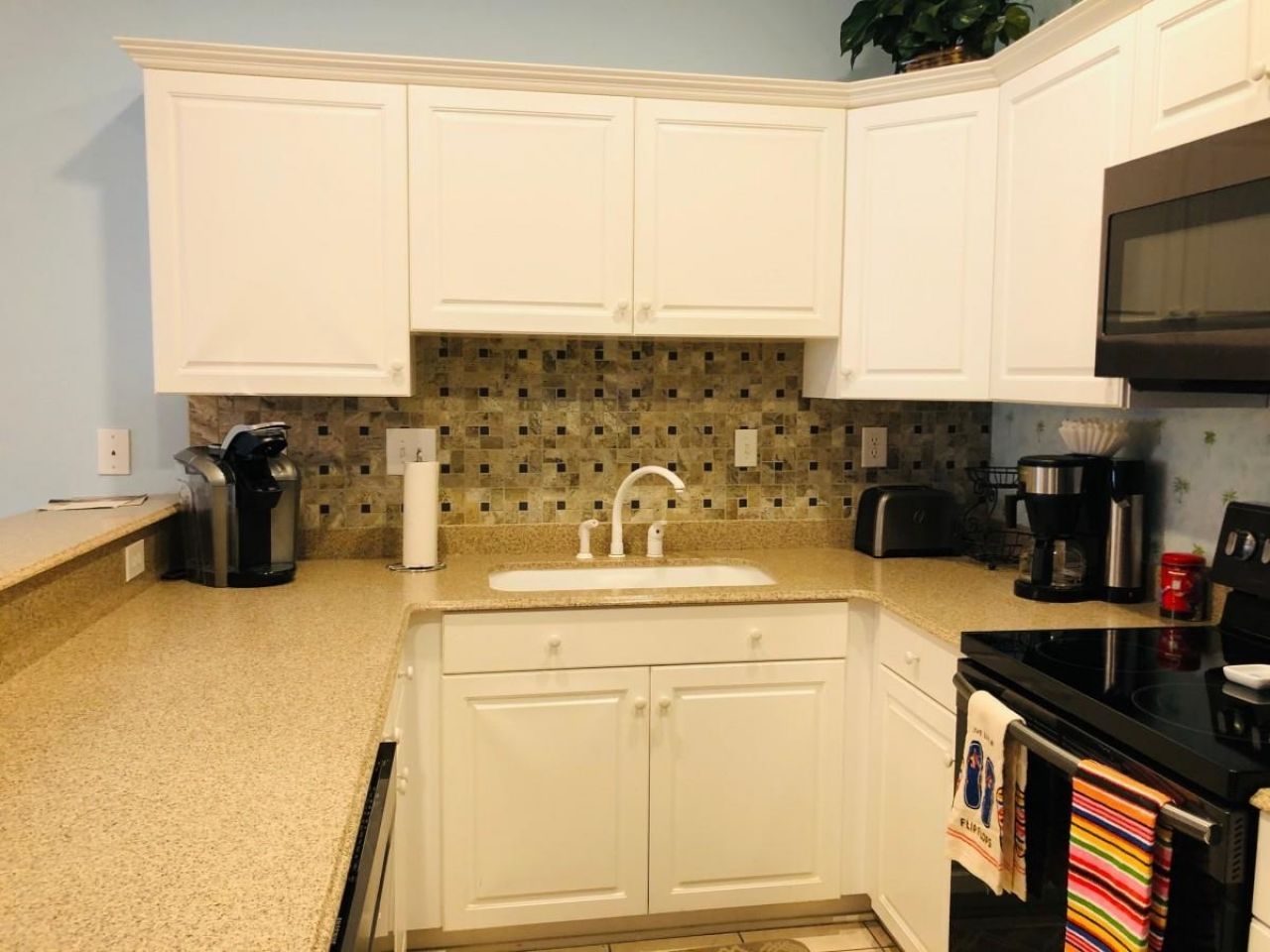 1004 Ray Costin Way Photo 8