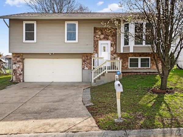 5856 Parkside Place , Imperial, MO 63052