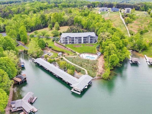 200 Bay Shore DR , UNIT 115, Moneta, VA 24121