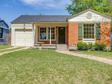4308 Curzon Avenue, Fort Worth, TX 76107