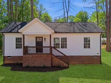 84 Locust Drive, Louisa, VA 23093