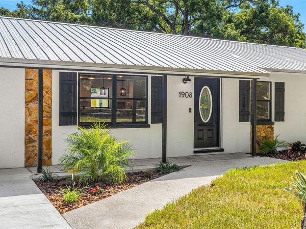 1908 N BARNES STREET , PLANT CITY, FL 33563